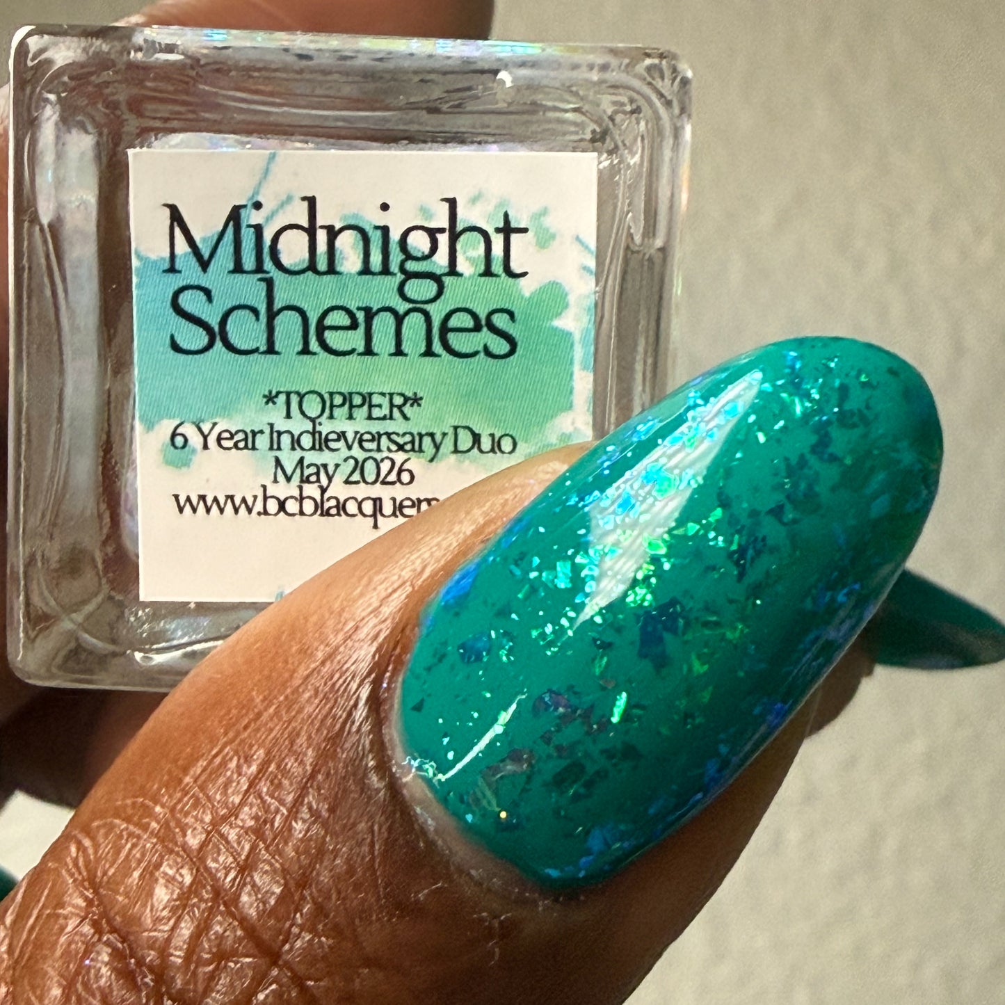 Midnight Schemes - *TOPPER*