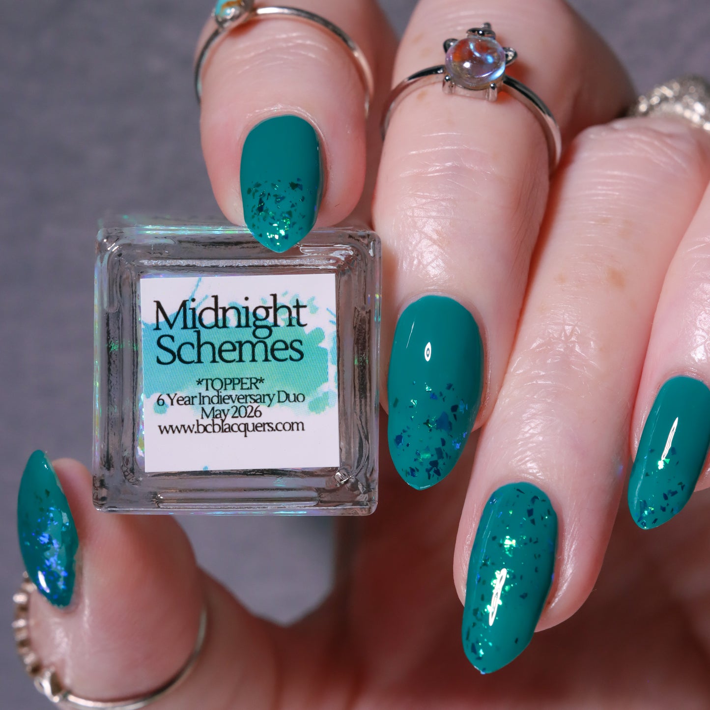 Midnight Schemes - *TOPPER*