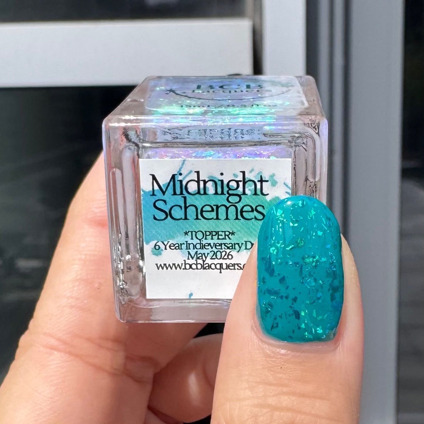 Midnight Schemes - *TOPPER*